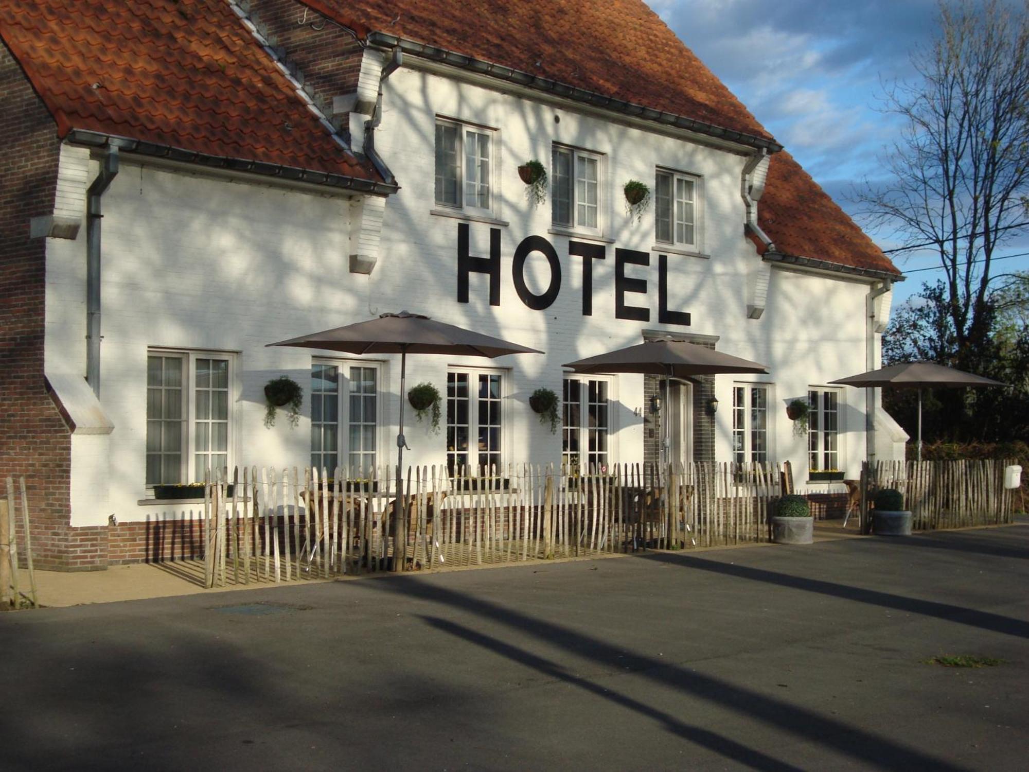 Hotel Amaryllis Maldegem Buitenkant foto