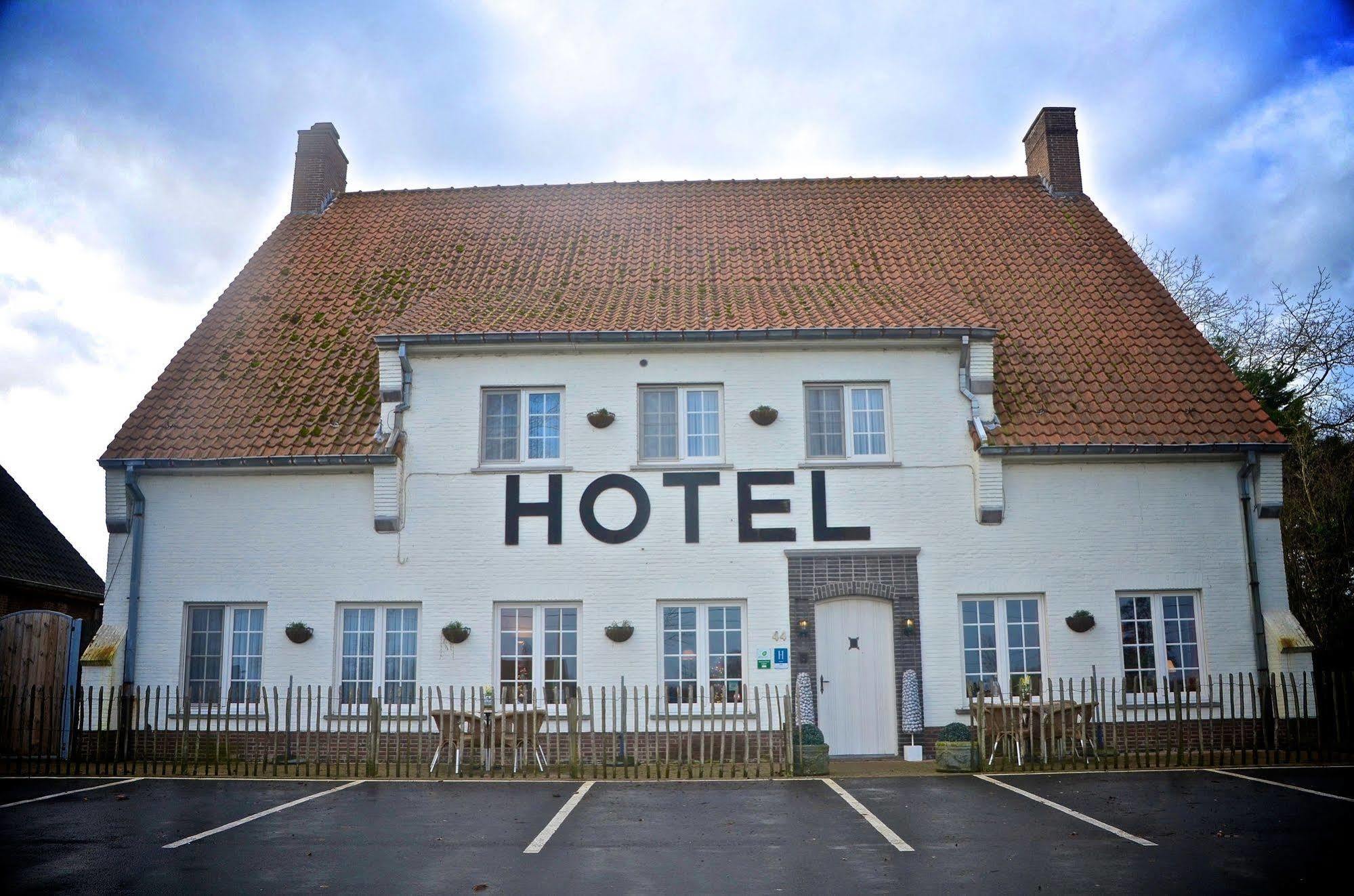 Hotel Amaryllis Maldegem Buitenkant foto